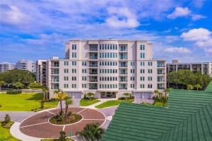 8 PALM TERRACE, BELLEAIR, FL 33756 Sold 12/28/23