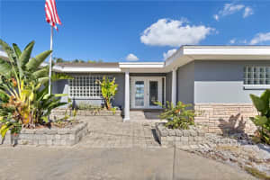 338 42nd Ave, St Pete Beach, FL 33706, Sold 12/18/23