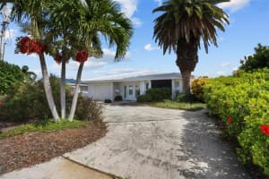 7885 10TH AVENUE, ST PETERSBURG, FL 33707 Sold 01/03/24