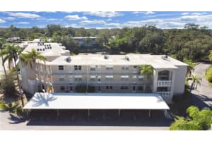 948 VIRGINIA STREET, DUNEDIN, FL 34698 Sold 12/14/23