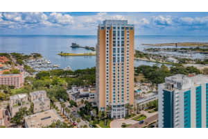400 BEACH DRIVE, ST PETERSBURG, FL 33701 Sold 11/15/24