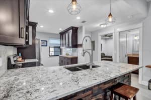 39650 US HIGHWAY 19 N #326, TARPON SPRINGS, FL 34689 Sold 12/08/23