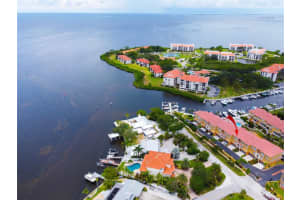 1537 WHARFSIDE DRIVE, TARPON SPRINGS, FL 34689 Sold 11/30/23