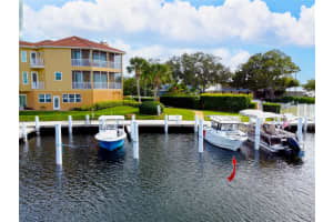 1537 WHARFSIDE DRIVE, TARPON SPRINGS, FL 34689 Sold 11/30/23