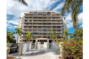 500 OSCEOLA AVENUE, CLEARWATER, FL 33755 Sold 12/23/24