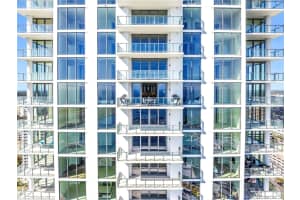 301 1ST STREET, ST PETERSBURG, FL 33701 Sold 12/01/23