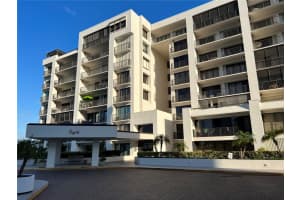8 BELLEVIEW BOULEVARD, BELLEAIR, FL 33756 Sold 12/13/23