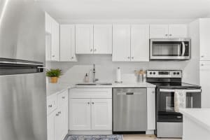 6800 20TH AVENUE, ST PETERSBURG, FL 33710 Sold 12/06/24