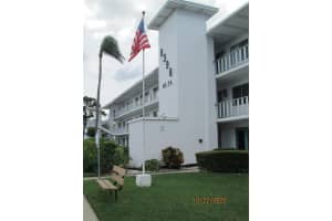 8396 111TH STREET, SEMINOLE, FL 33772 Sold 04/12/24