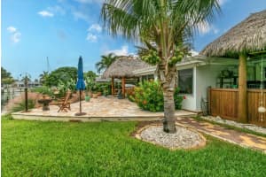 4300 BEACH DRIVE, ST PETERSBURG, FL 33705 Sold 12/19/23
