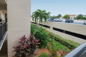5729 PUERTA DEL SOL BLUFF, SAINT PETERSBURG, FL 33715 Sold 03/29/24
