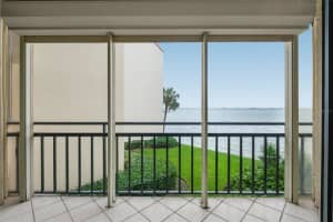 5729 PUERTA DEL SOL BLUFF, SAINT PETERSBURG, FL 33715 Sold 03/29/24