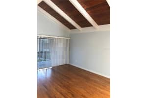 10455 CARROLLBROOK COURT, TAMPA, FL 33618 Sold 11/08/24