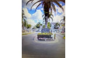 401 KENSINGTON LAKE CIRCLE, BRANDON, FL 33511 Sold 02/16/24