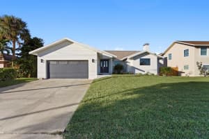 3234 COQUINA KEY DRIVE, ST PETERSBURG, FL 33705 Sold 02/29/24