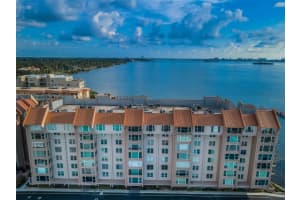 634 EDGEWATER DRIVE, DUNEDIN, FL 34698 Sold 06/12/24