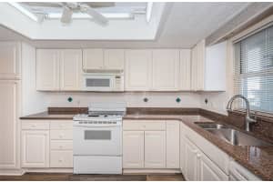 9 FORBES PLACE, DUNEDIN, FL 34698 Sold 06/10/24