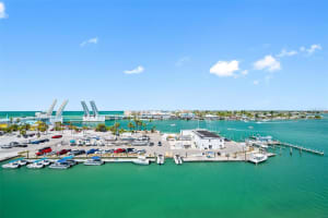 1 KEY CAPRI #702W, TREASURE ISLAND, FL 33706 Sold 04/08/24