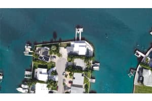 250 176TH TERRACE DRIVE, REDINGTON SHORES, FL 33708 Sold 03/18/25