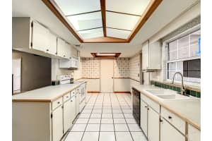 8300 GRANADA BOULEVARD, ORLANDO, FL 32836 Sold 01/10/24