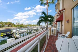 525 Mandalay Ave, Clearwater Beach, FL 33767, Sold 12/07/23