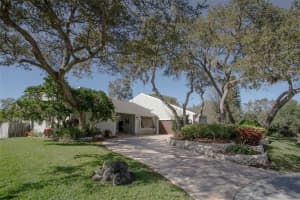 2336 SPICEWOOD COURT, DUNEDIN, FL 34698 Sold 03/06/24