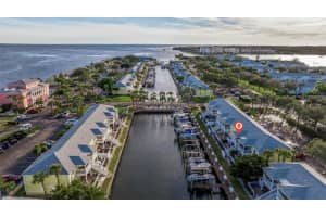 4924 BEACH DRIVE, ST PETERSBURG, FL 33705 Sold 02/15/24