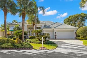 748 CATTAIL COURT, ST PETERSBURG, FL 33703 Sold 12/27/23