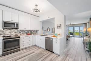 7979 SAILBOAT KEY BOULEVARD, SOUTH PASADENA, FL 33707 Sold 02/09/24