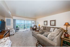 10355 PARADISE BOULEVARD, TREASURE ISLAND, FL 33706 Sold 03/13/24