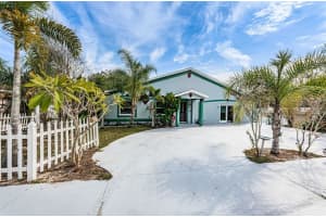 519 LEVIS AVENUE, TARPON SPRINGS, FL 34689 Sold 11/06/24