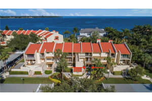 7550 SUNSHINE SKYWAY LANE, ST PETERSBURG, FL 33711 Sold 03/14/24