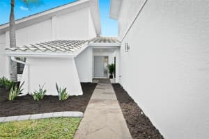 6730 EASTON LANE, SARASOTA, FL 34238 Sold 01/12/24