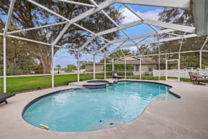 1401 72ND AVENUE, ST PETERSBURG, FL 33702 Sold 02/06/24