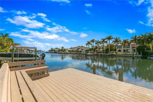 1221 BRIGHTWATERS BOULEVARD, ST PETERSBURG, FL 33704 Sold 02/27/25