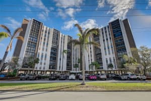 10355 PARADISE BOULEVARD, TREASURE ISLAND, FL 33706 Sold 03/21/24