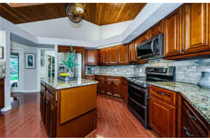 8804 WHISPERING OAKS TRAIL, NEW PORT RICHEY, FL 34654 Sold 05/15/24