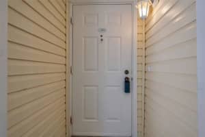 6915 STONES THROW CIRCLE, ST PETERSBURG, FL 33710 Sold 03/22/24