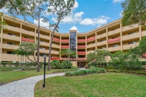 3076 EASTLAND BOULEVARD, CLEARWATER, FL 33761 Sold 02/02/24