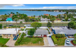 7923 CAUSEWAY BOULEVARD, ST PETERSBURG, FL 33707 Sold 03/25/24