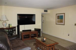 8525 111TH STREET, SEMINOLE, FL 33772 Sold 02/26/24