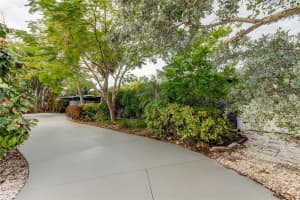 3895 50TH AVENUE, ST PETERSBURG, FL 33711 Sold 02/23/24