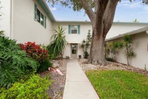 3276 38TH WAY, ST PETERSBURG, FL 33711 Sold 04/03/24