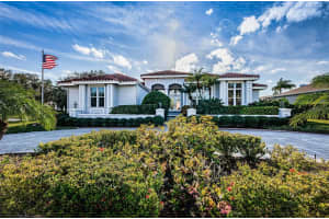 5902 PELICAN BAY PLAZA, GULFPORT, FL 33707 Sold 03/28/24