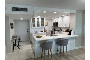 7400 SUN ISLAND DR S #405, SOUTH PASADENA, FL 33707 Sold 07/15/24