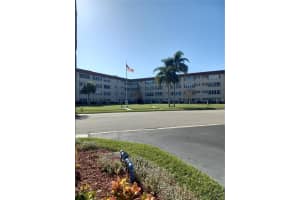 9950 62ND TERRACE, ST PETERSBURG, FL 33708 Sold 01/02/25