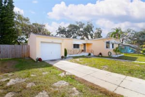 1579 BAYSHORE BOULEVARD, DUNEDIN, FL 34698 Sold 03/05/24