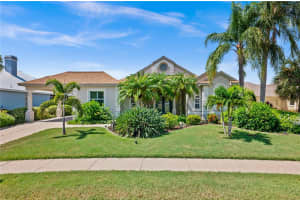 4407 SHARK DRIVE, BRADENTON, FL 34208 Sold 04/15/24