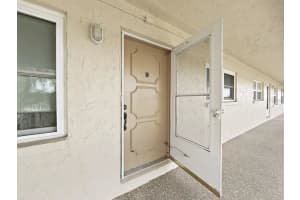 10033 64TH AVENUE, ST PETERSBURG, FL 33708 Sold 02/06/24