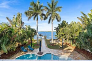 1841 BAYOU GRANDE BOULEVARD, ST PETERSBURG, FL 33703 Sold 09/19/24